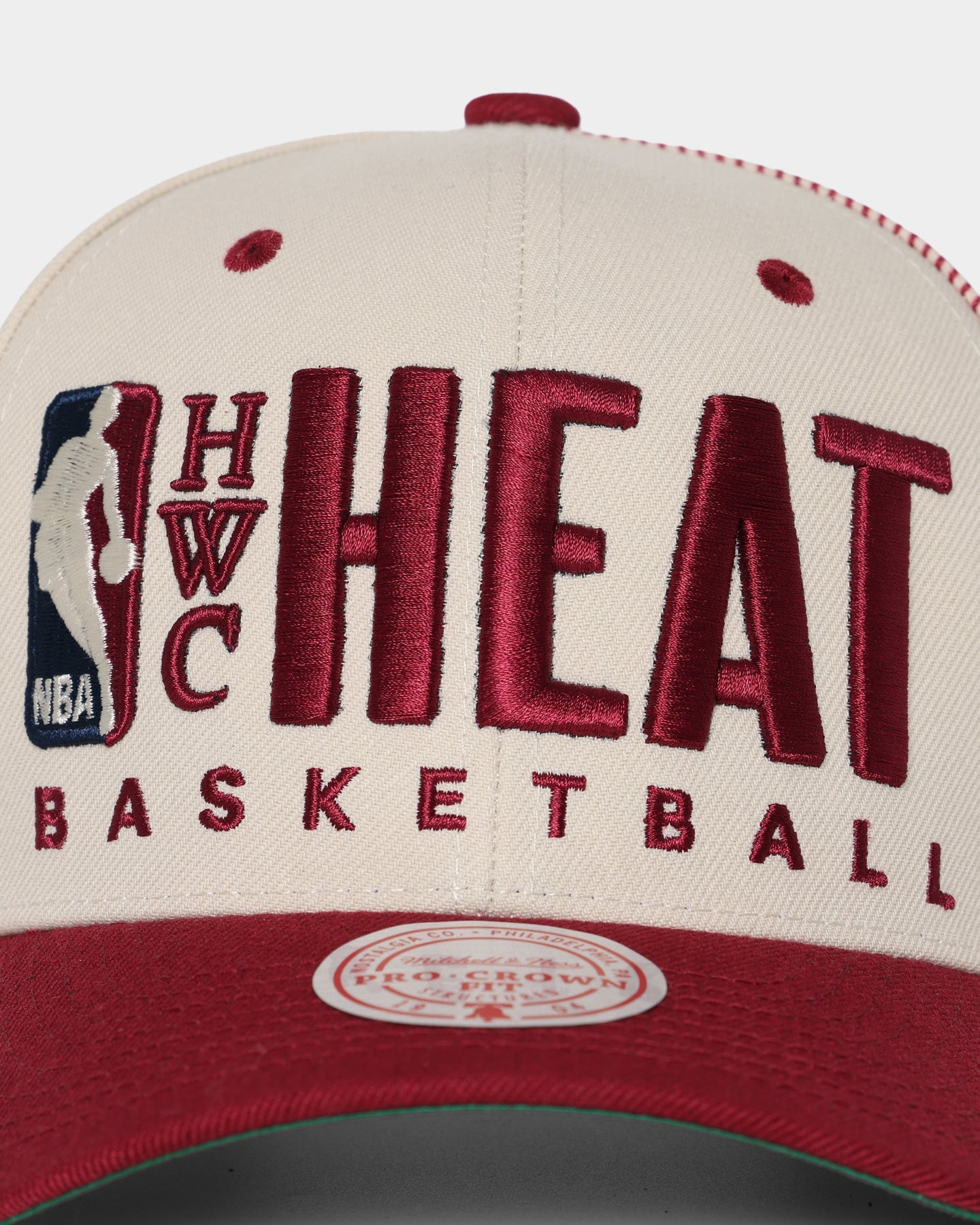 Mitchell & Ness Miami Heat '90s Training Camp' Pro Crown Snapback Cream