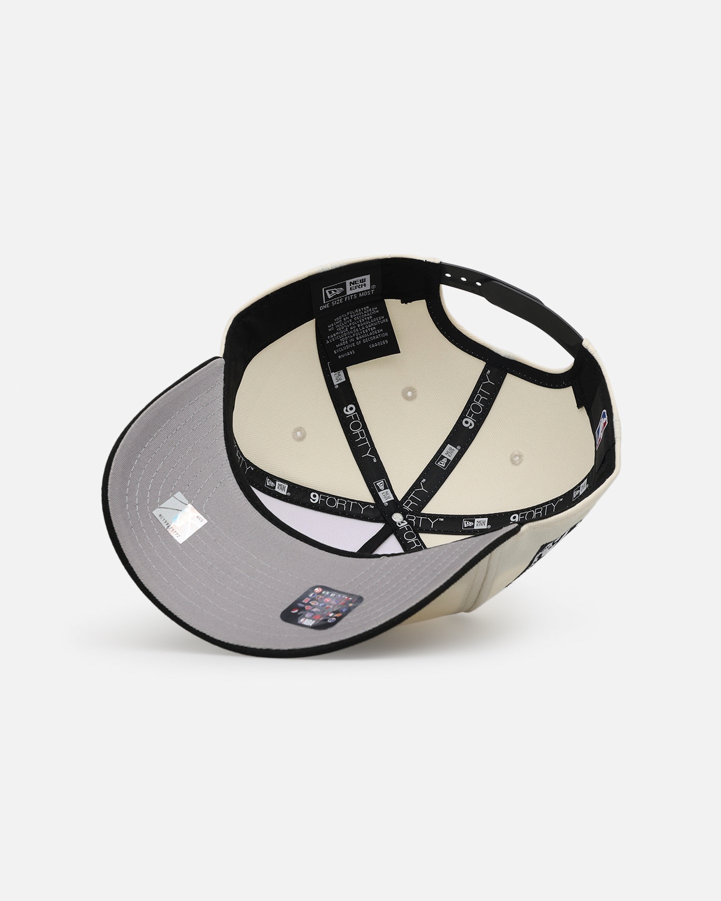 New Era Los Angeles Lakers 'Chrome Black Upside Down Logo' 9FORTY A-Frame Snapback Chrome/Black