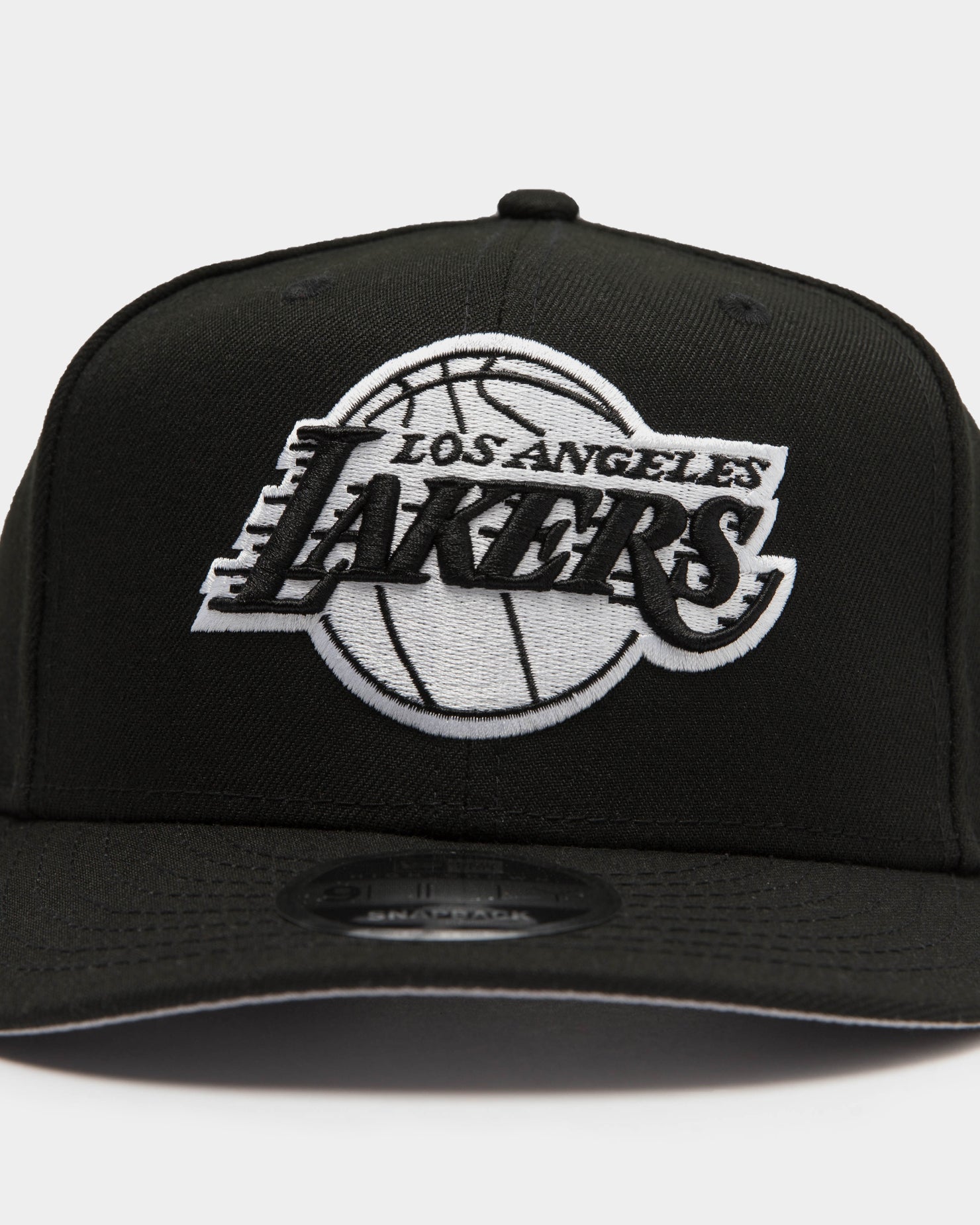 New Era Los Angeles Lakers 9FIFTY Retro High Crown Precurved Snapback Black