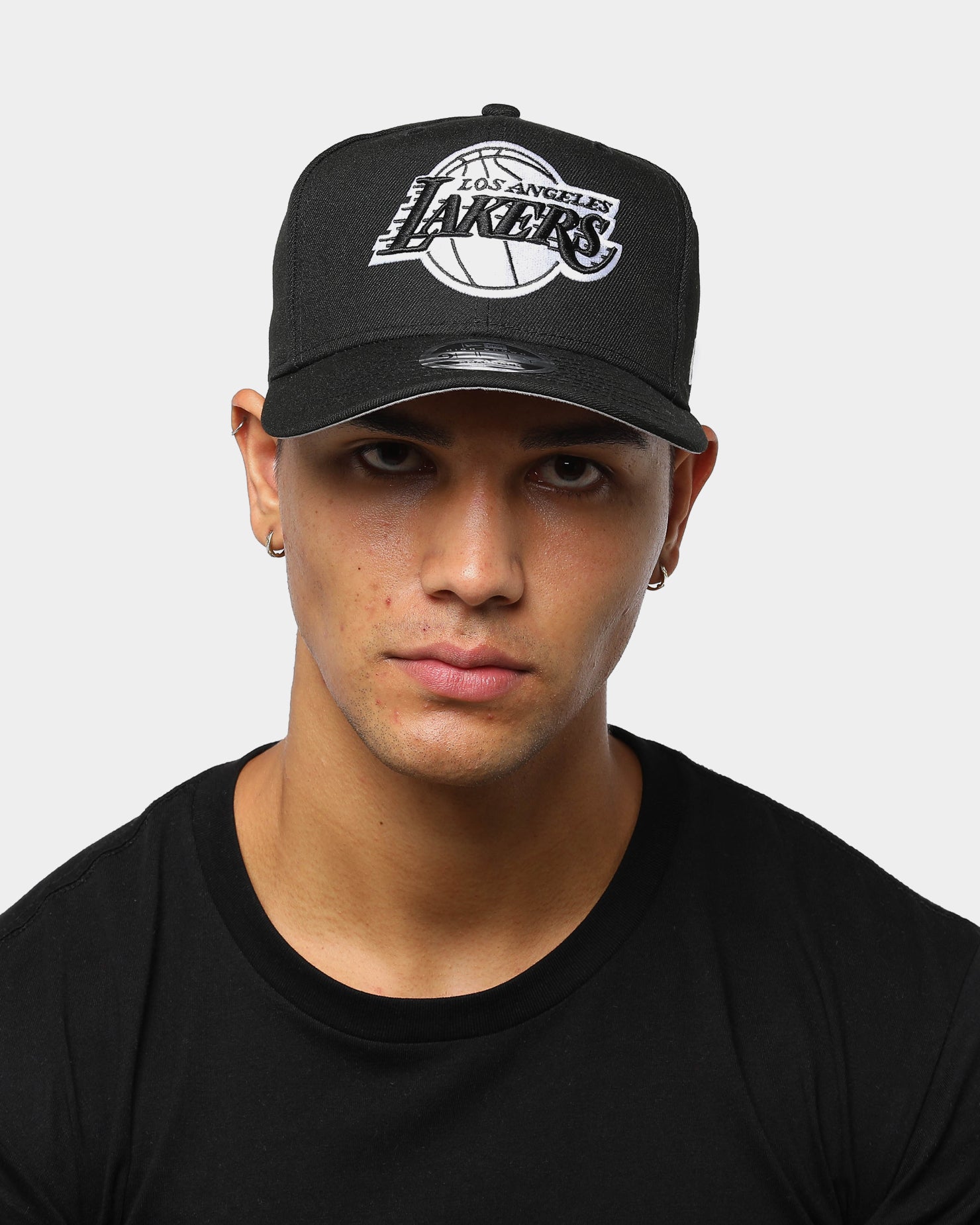 New Era Los Angeles Lakers 9FIFTY Retro High Crown Precurved Snapback Black