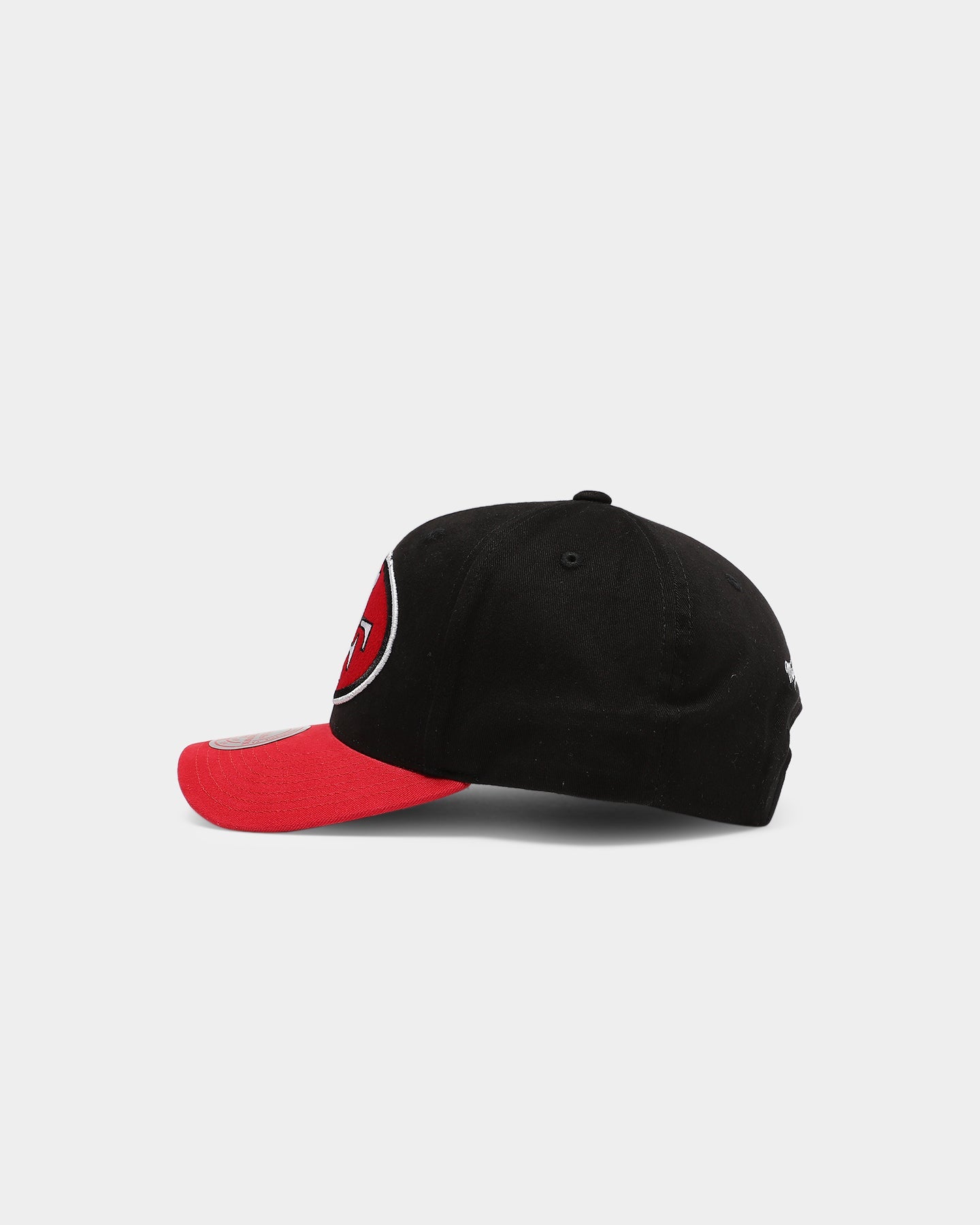 Mitchell & Ness San Francisco 49ers Chin It Pro Crown Snapback Black
