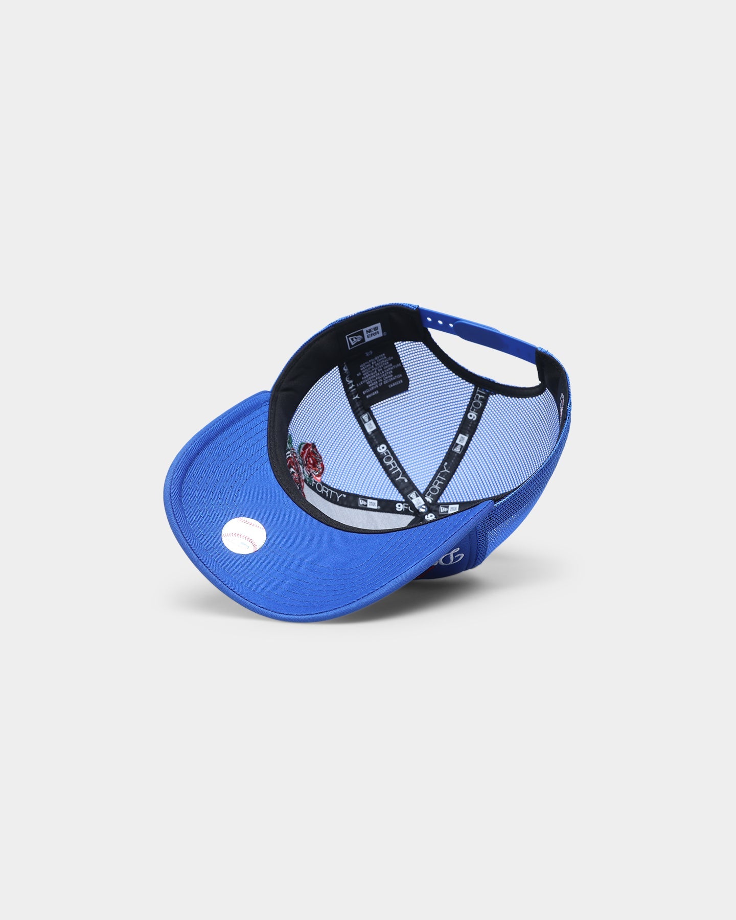 New Era Los Angeles Dodgers Rose Emblem Trucker Snapback Blue