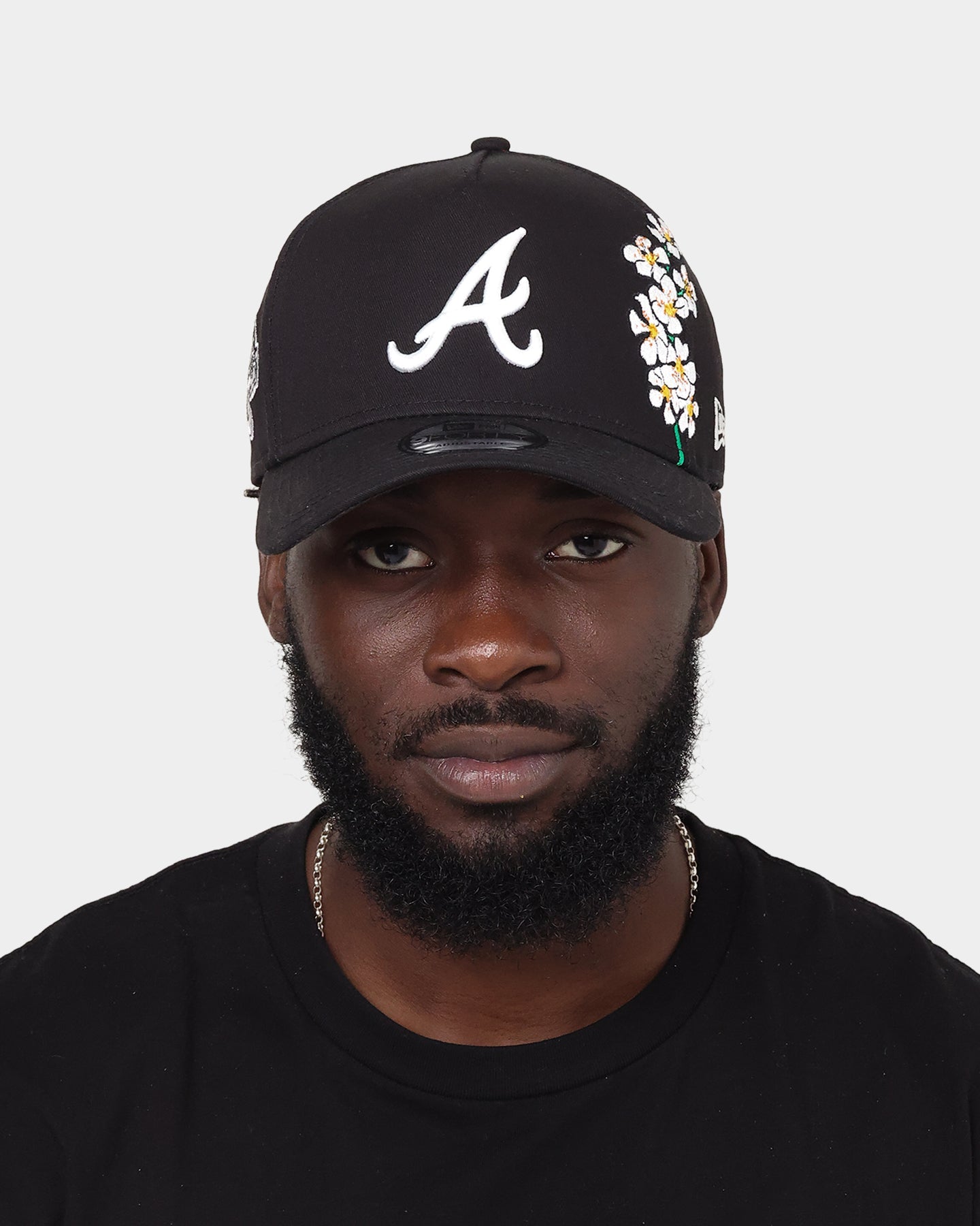 New Era Atlanta Braves 'Flower' 9FORTY A-Frame Snapback Black/Floral
