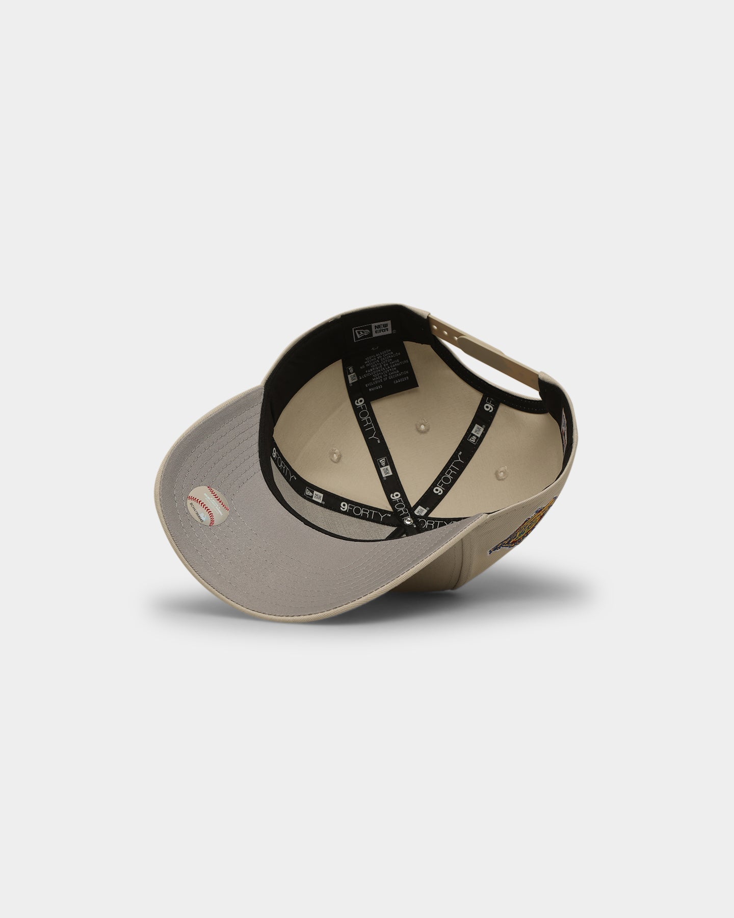 New Era New York Yankees 'World Series' 9FORTY A-Frame Snapback Light Beige