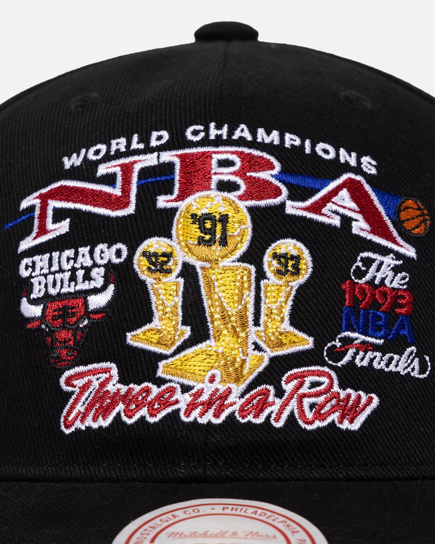 Mitchell & Ness Chicago Bulls NBA Finals Pro Crown Snapback Black