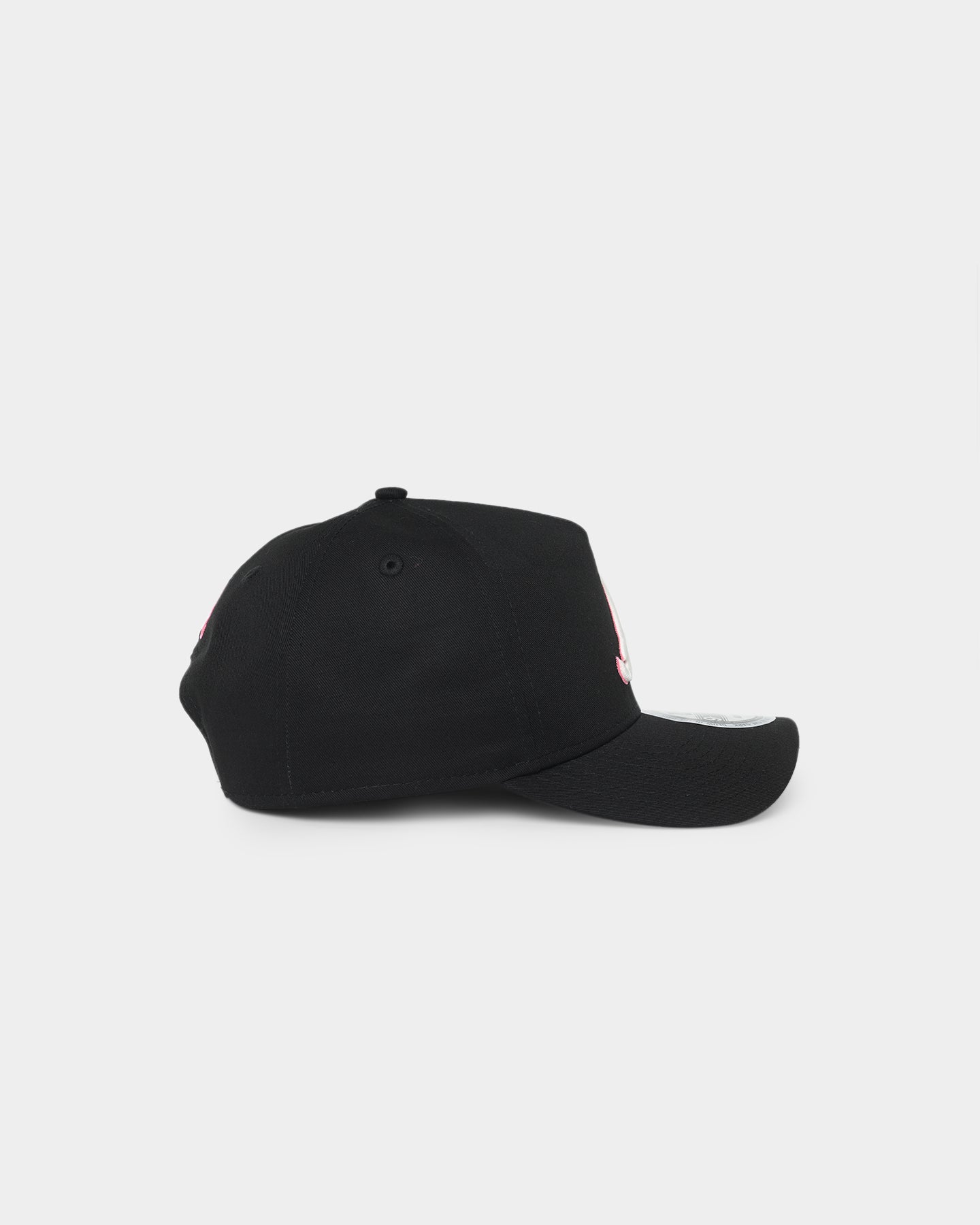 New Era Atlanta Braves Neon Pink 9FORTY A-Frame Snapback Black/Neon