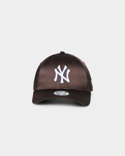 New Era Women's New York Yankees 'Satin' 9FORTY Cloth Strapback Walnut