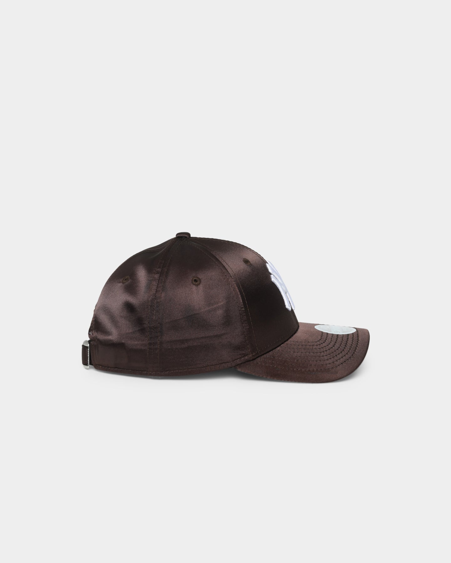 New Era Women's New York Yankees 'Satin' 9FORTY Cloth Strapback Walnut