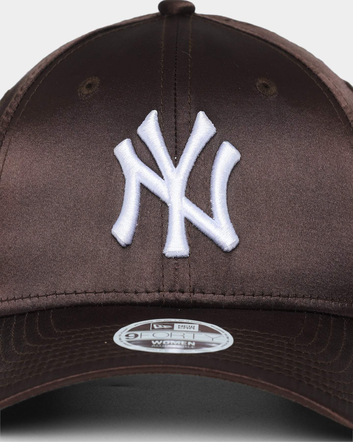 New Era Women's New York Yankees 'Satin' 9FORTY Cloth Strapback Walnut