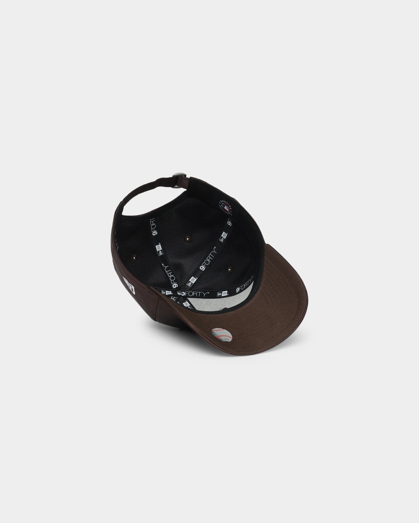 New Era Women's New York Yankees 'Satin' 9FORTY Cloth Strapback Walnut