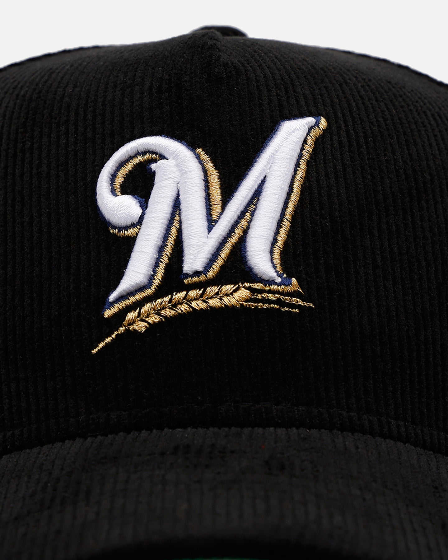 New Era Milwaukee Brewers 'Black Cord' 9FORTY A-Frame Corduroy Snapback Black