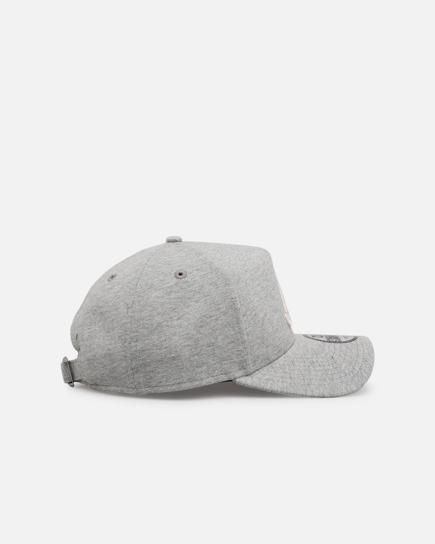 New Era Atlanta Braves 'Cozy' 9FORTY A-Frame Strapback Heather Grey