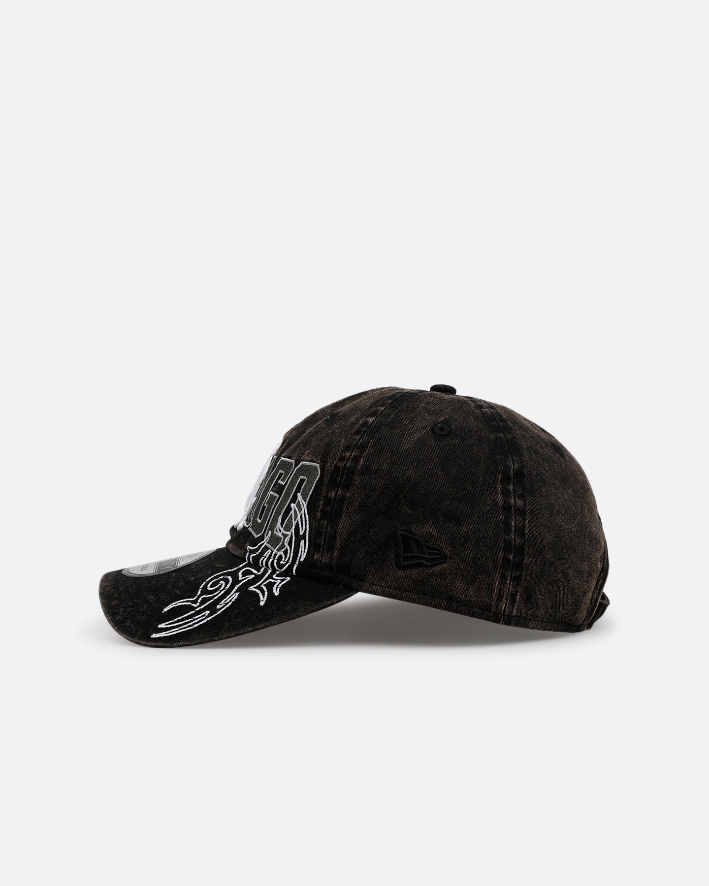 New Era Chicago White Sox 'Tribal' Classic Casual Strapback Washed Black