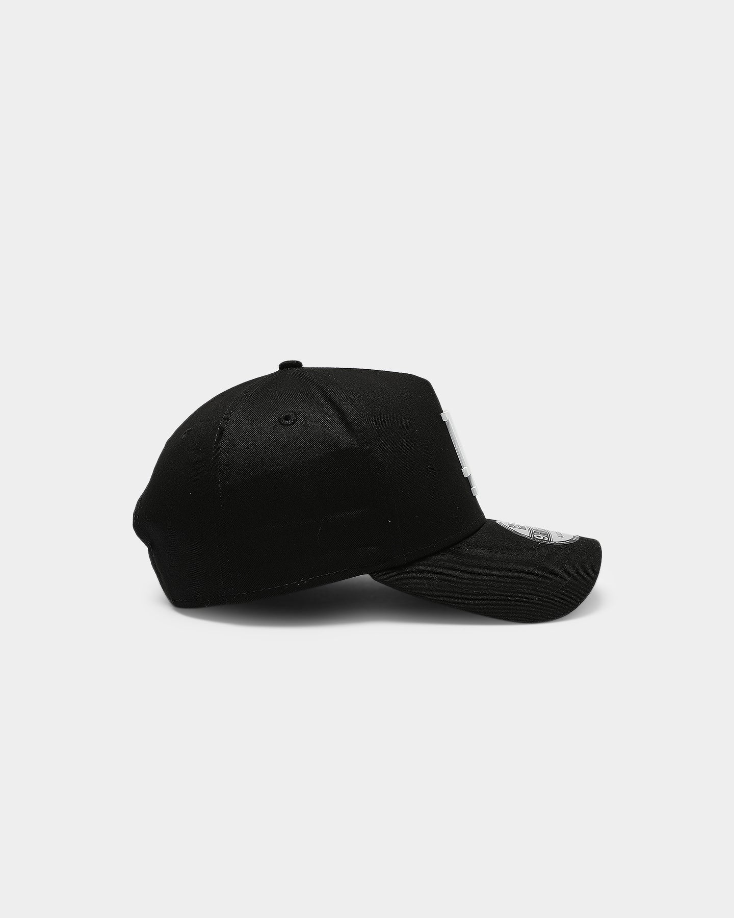 New Era Los Angeles Dodgers 'Metal Badge' 9FORTY K-Frame Snapback Black/White