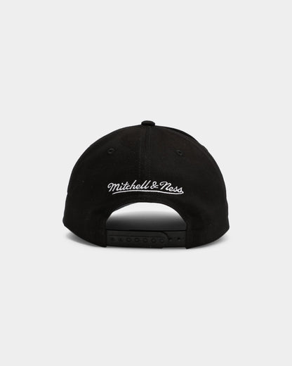 Mitchell & Ness Vancouver Grizzlies Chin It Pro Crown Snapback Black