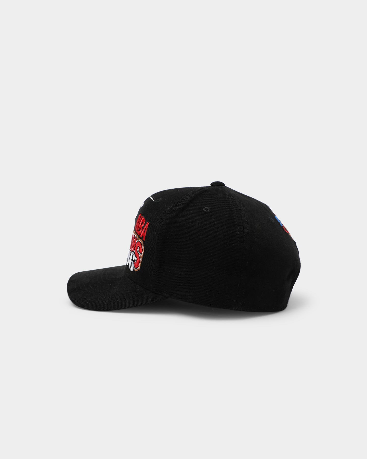Mitchell & Ness Chicago Bulls '96 Champs Wave Pro Crown Snapback Black