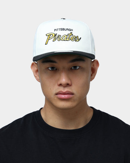New Era Pittsburgh Pirates Off White Script Old Golfer Snapback Off White