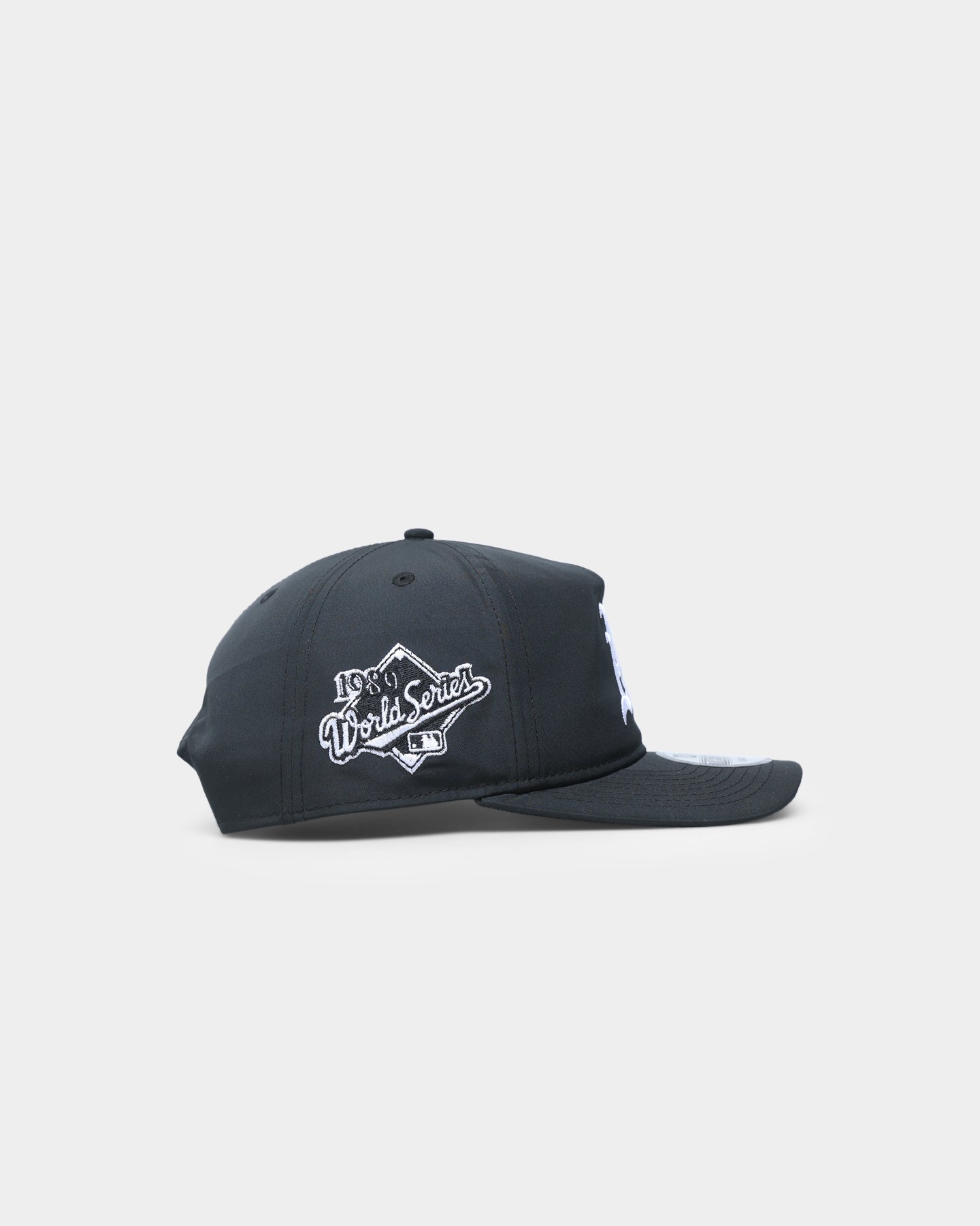New Era Oakland Athletics 1989 'Black & White World Series' Prolight Old Golfer Snapback Black/White