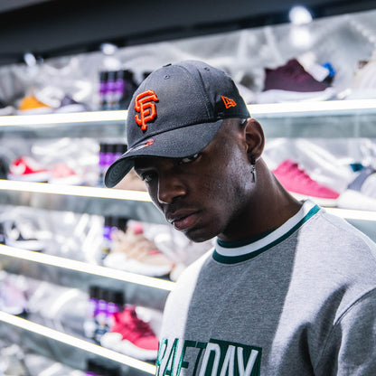 New Era Giants 9FORTY Strapback Black/Orange